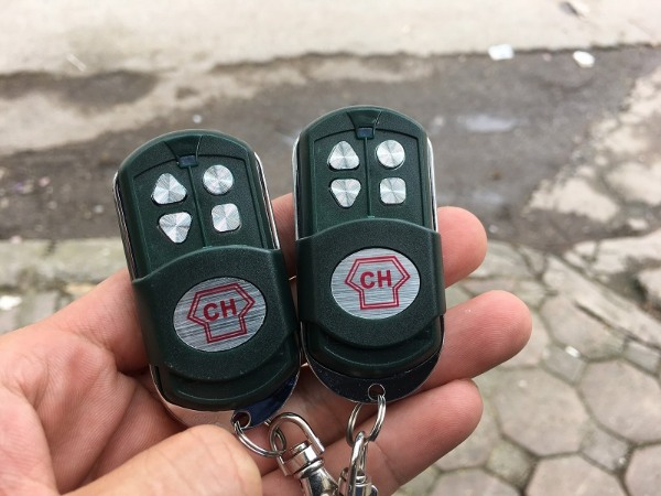 thay bộ điều khiển cửa cuốn